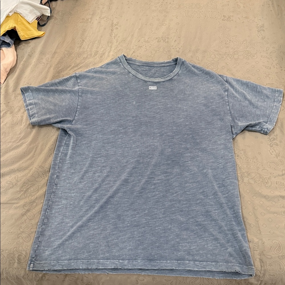 Kith Men's Blue T-Shirt